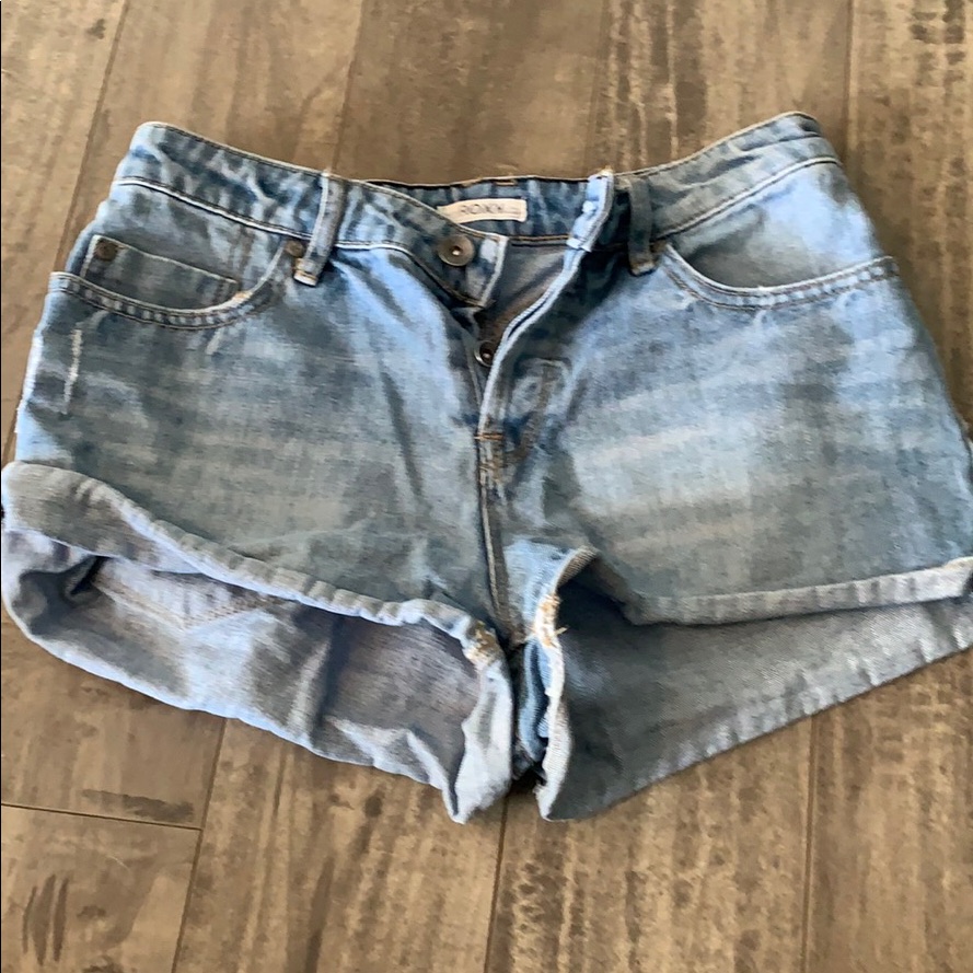 Roxy Cutoff